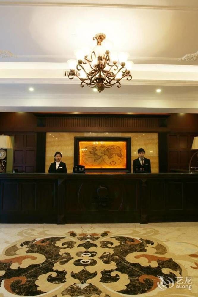 Big Apple Hotel ซัวเถา ภายนอก รูปภาพ